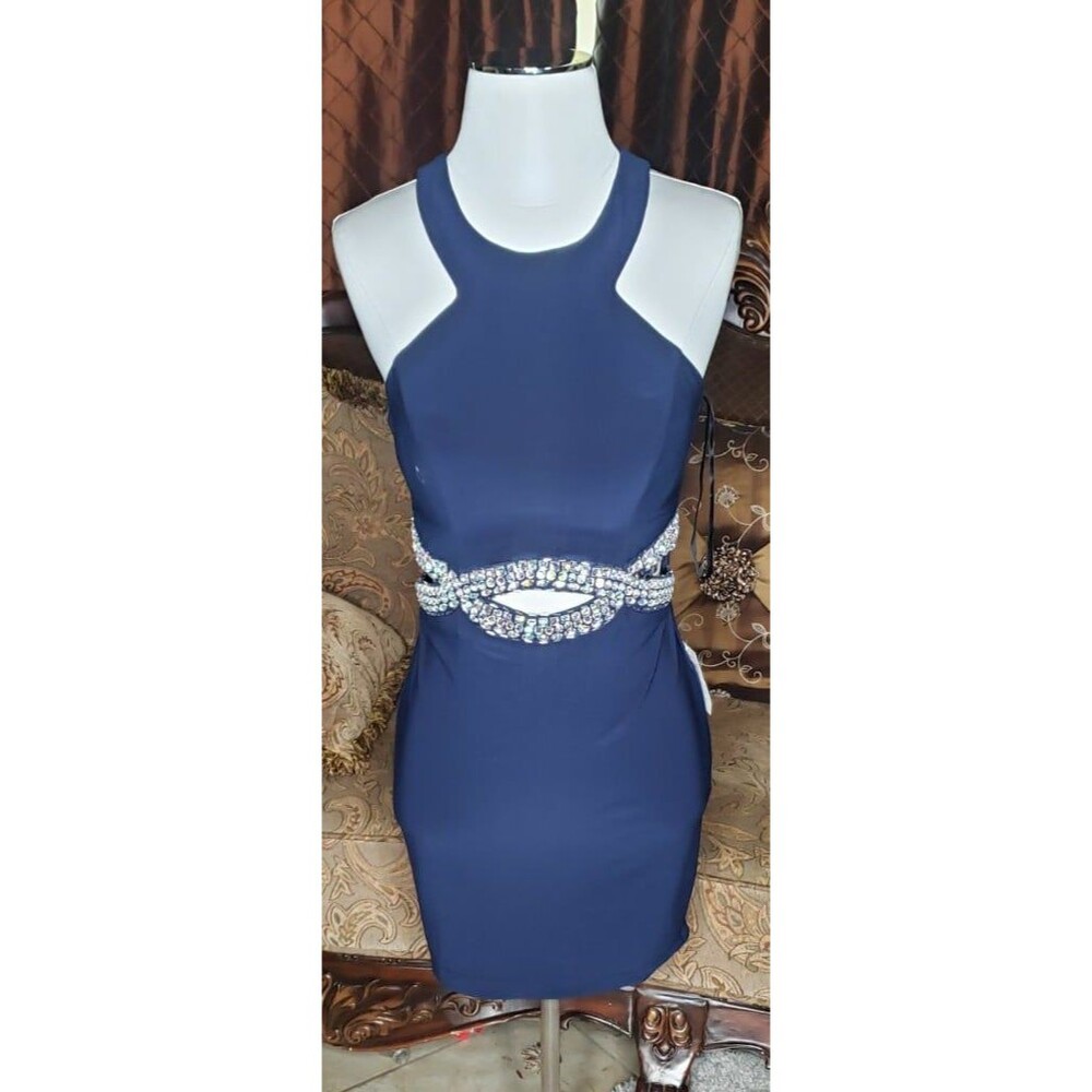 B. Darlin dress, size 9/10, new